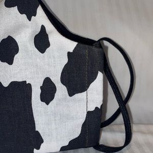 Selling face masks !!! And scrunchys !